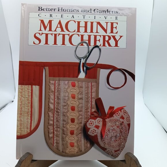 Better Homes & Gardens 1980s Creative Machine Stitchery Hardcover Book - Picture 1 of 2